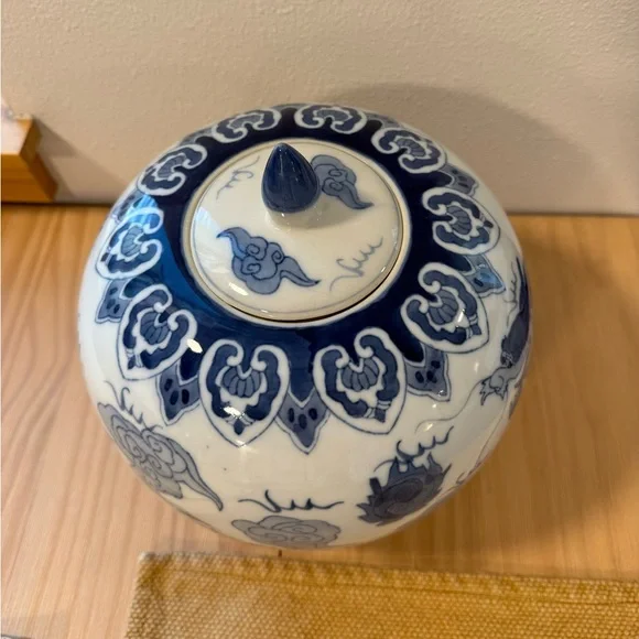 Vintage Chinese Ginger Jar - Picture 3 of 5